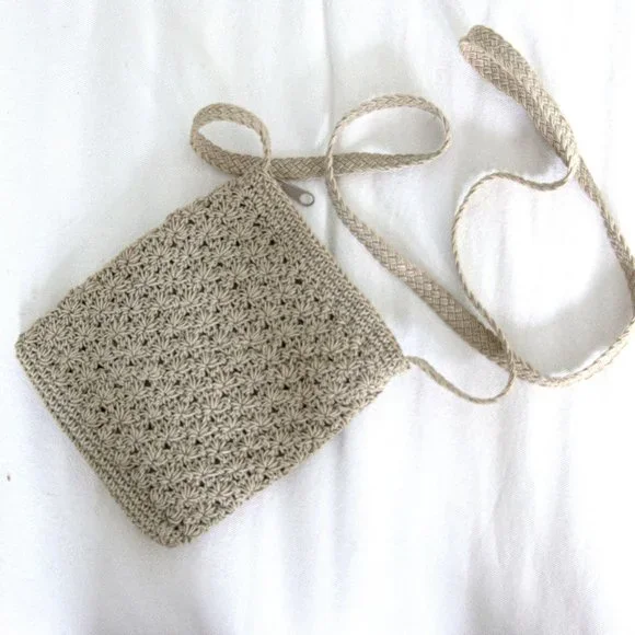 Crossbody Fabric Bag Hand-Made from China. - Picture 2 of 3